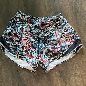 ✅SOLD✅Lululemon shorts -DAMAGED
